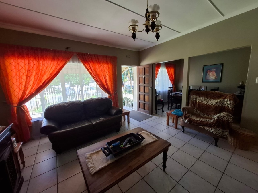 3 Bedroom Property for Sale in Geelhoutpark North West